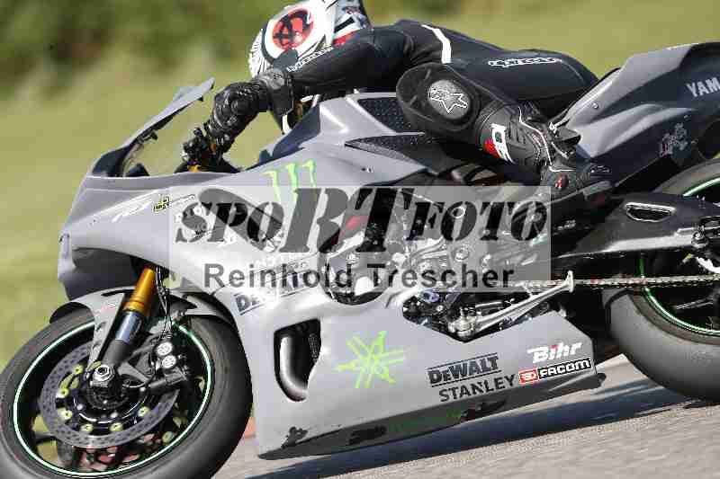/44 09.08.2025 Plüss Moto Sport ADR/Freies Fahren/87